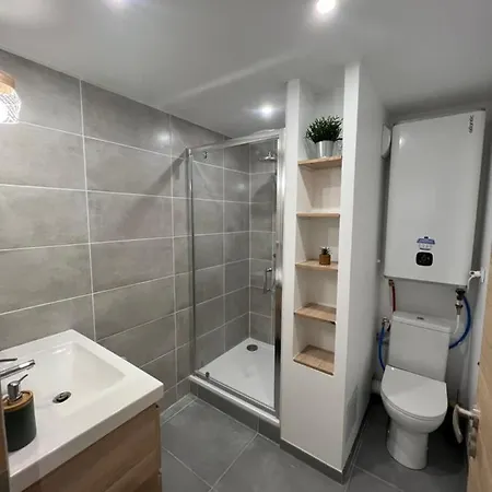 4 Personnes, Piscine, Parking A Les Flots Apartmán *