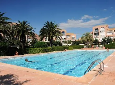 4 Personnes, Piscine, Parking A Les Flots